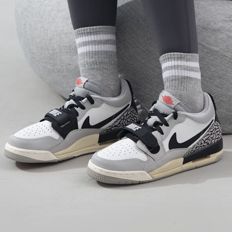 NIKE耐克女鞋AIR JORDAN LEGACY 312低帮运动鞋复古篮球鞋CD9054-101 401.98元