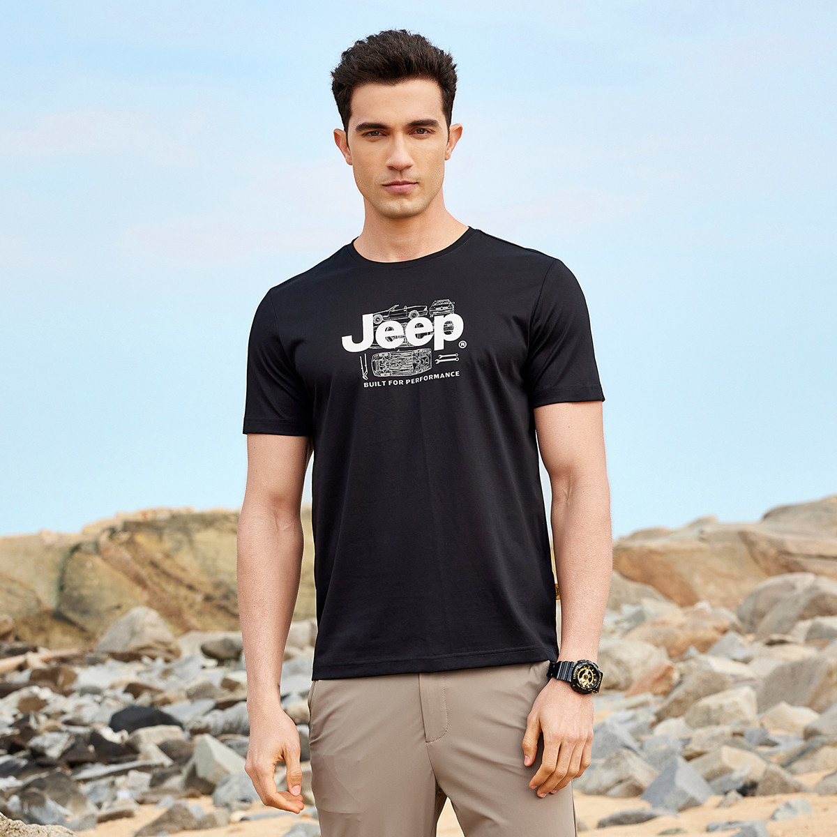 Jeep 男士短袖t恤夏季薄款冰丝透气运动t恤潮流透气男上衣 96元