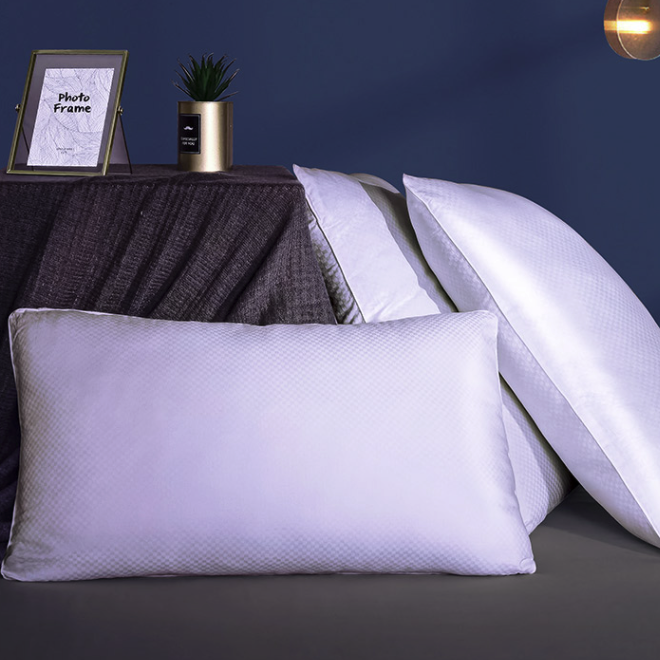 富安娜 恬心枕 枕头 74*48cm 白色 34.79元