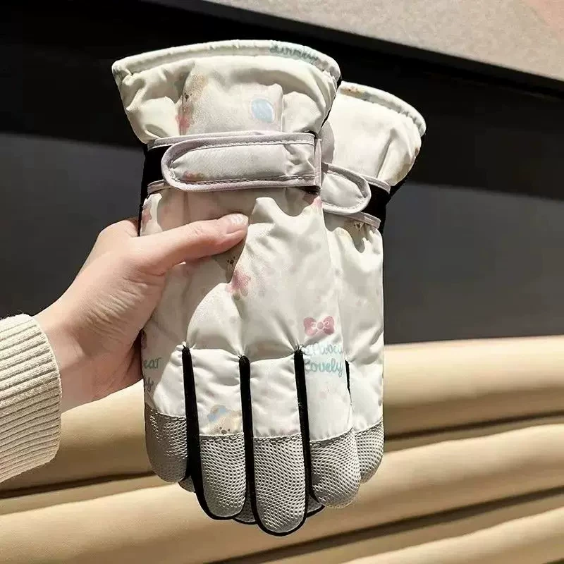 零诺 手套小熊滑雪加厚可爱冬季防寒防风全掌防水加绒保暖骑车触屏防滑 9.9元 - 线报酷