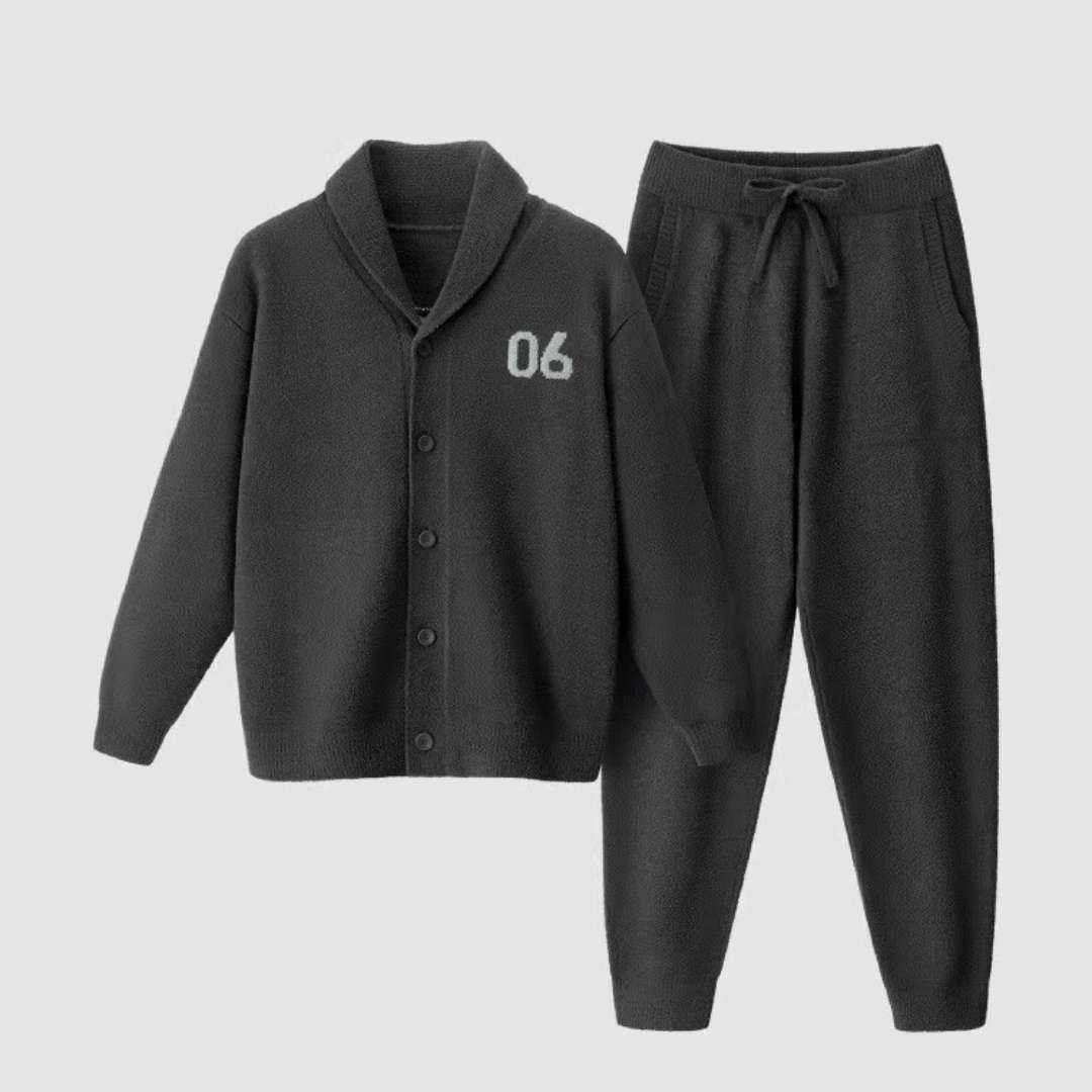 PLUS：蕉内 王一博同款 绒绒500E 男士加厚款家居服套装 秋冬 157.33元