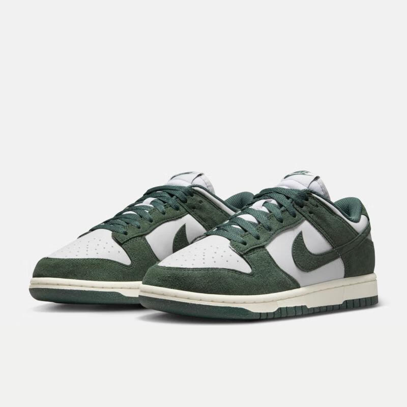 NIKE 耐克 DUNK LOW 女子运动鞋 HJ7673-002 389.48元包邮（需领券）