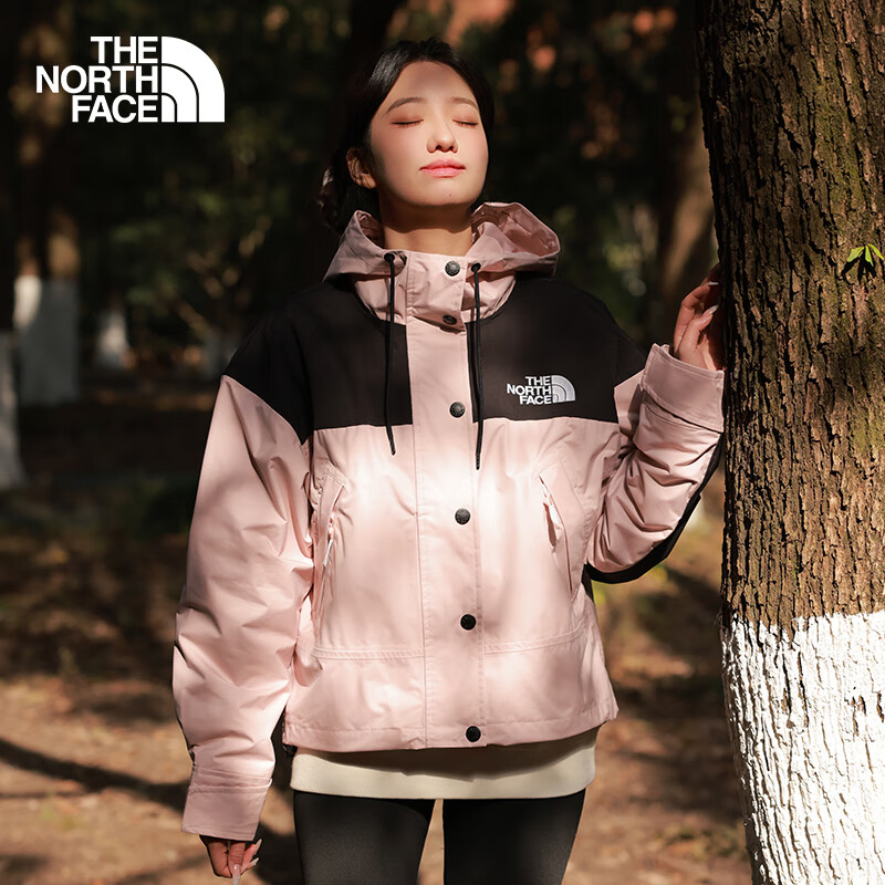 THE NORTH FACE 北面 女冲锋衣户外防水透湿时尚宽松短款8DGK 柔雾粉/HZI M 999元