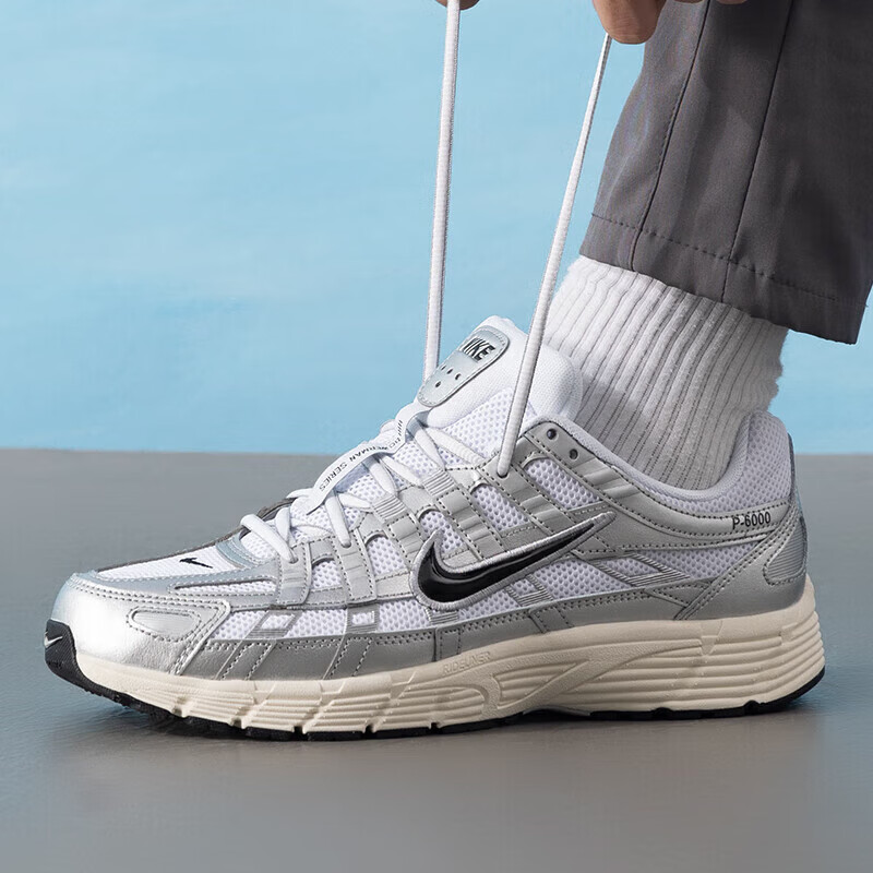NIKE 耐克 P-6000 男子跑鞋 CN0149-001 金属银/金属银/帆白/黑 39 427.65元（需用券