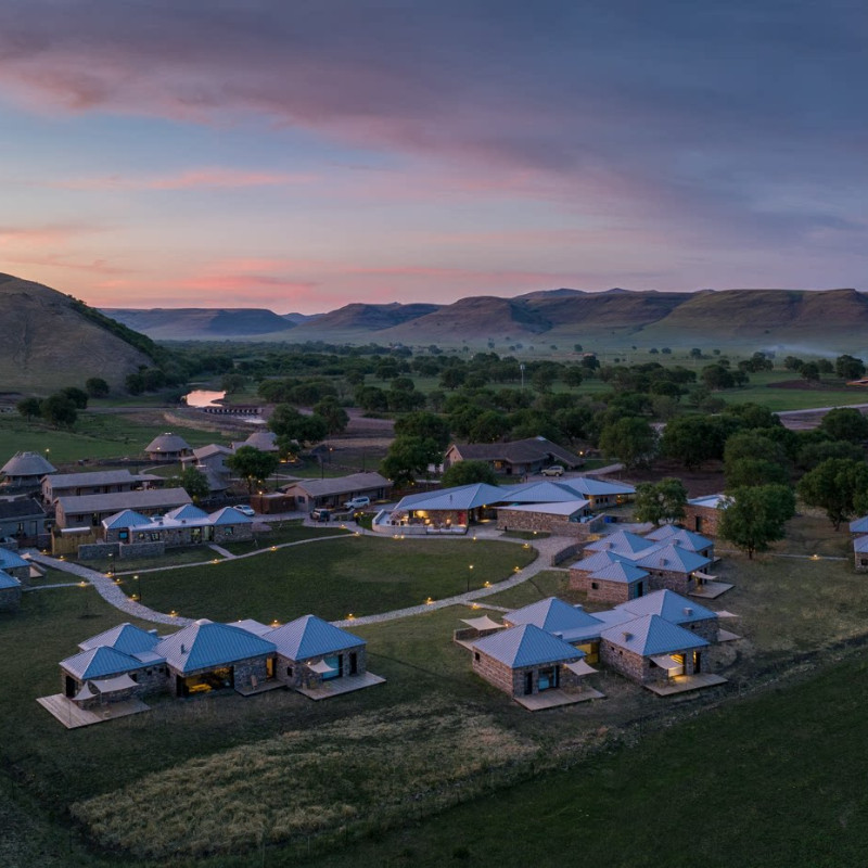 草原游|大乐之野乌兰毛都草原店1-2晚+特色权益+节假日周末可用 1999元