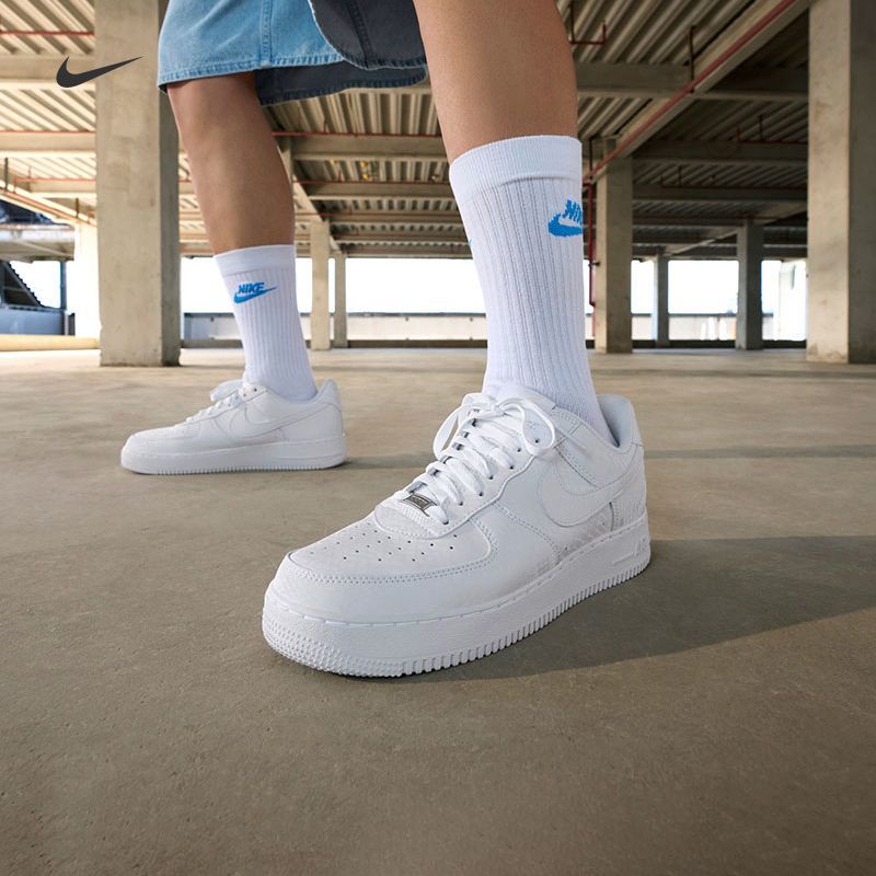 NIKE 耐克 KOBE AIR FORCE1 男款运动鞋 IB0018-100 656元（多人团）