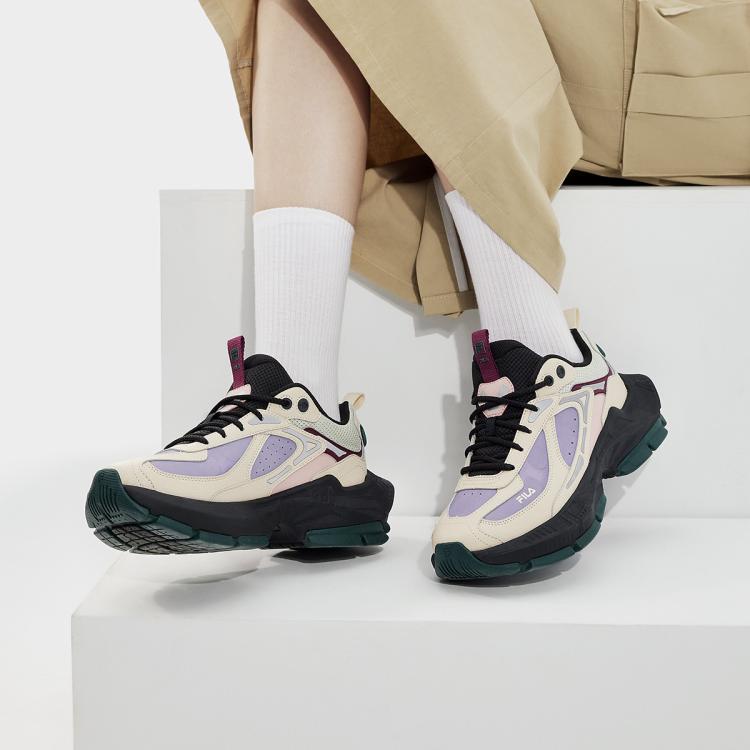 FILA 斐乐 女鞋运动休闲鞋女轻便增高舒适百搭摩登运动鞋 425元