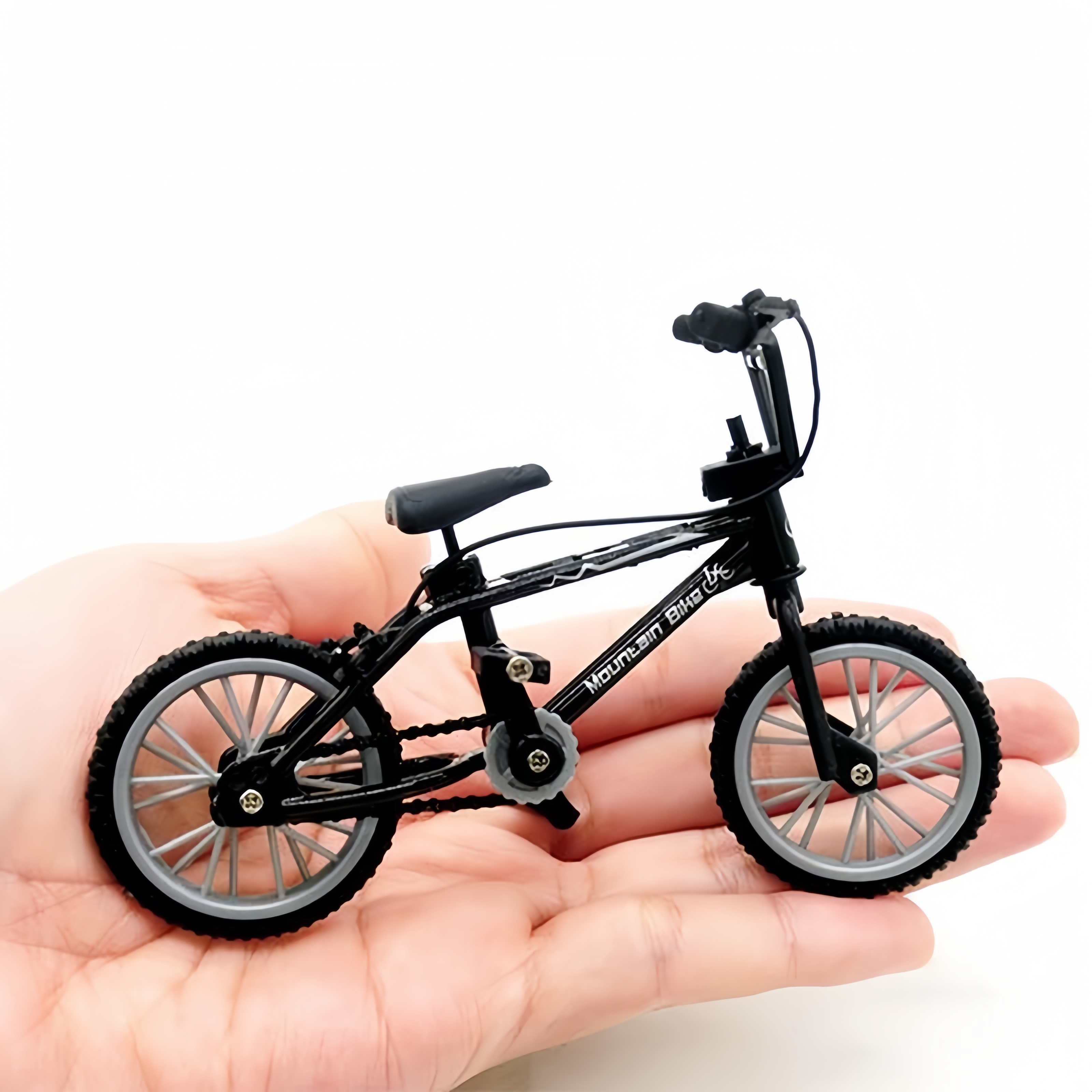 儿童自行车模型摆件 黑色 2.94元包邮（拍下立减）