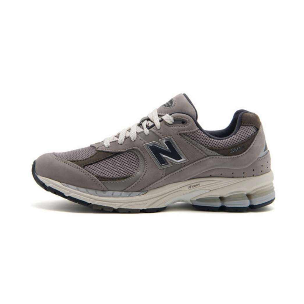 PLUS会员: NEW BALANCE NB2002R 官复古运动鞋M2002RAW 663.86元（需领券）