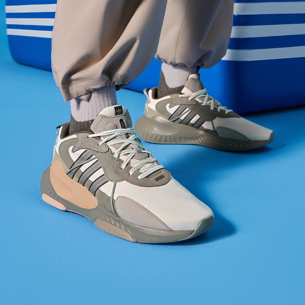 PLUS会员：adidas 阿迪达斯 三叶草跑步鞋男鞋女鞋春季低帮缓震运动鞋轻便透