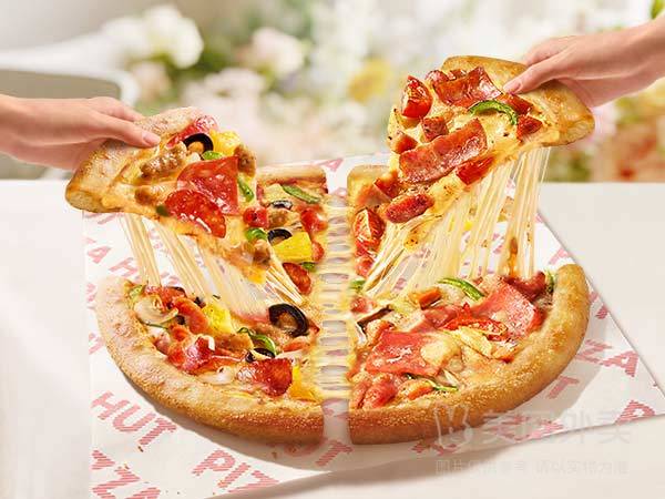 美团外卖必胜客 超级大满贯双拼披萨手拍普装兑换券 1张 史低，原价96元现