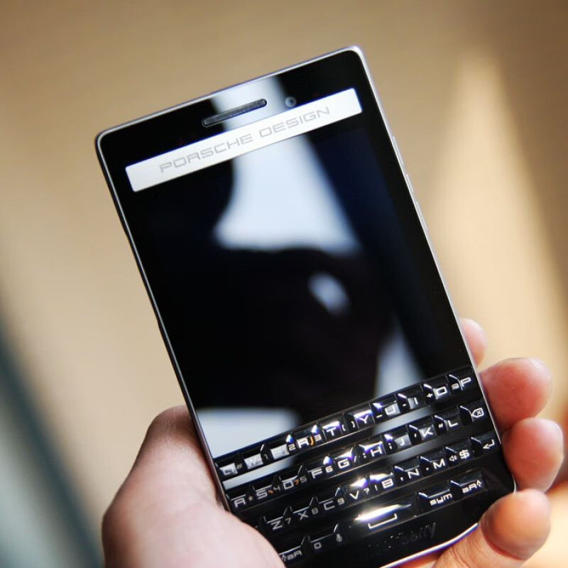 BlackBerry 黑莓 P9983保时捷手机定制限量三网电信4G限量皇家骑士 钛银 1914元（