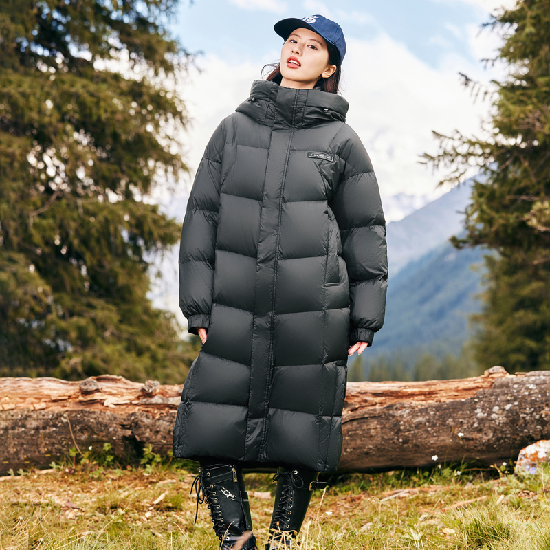 88VIP会员：雪中飞 女士长款羽绒服---券后229.15元