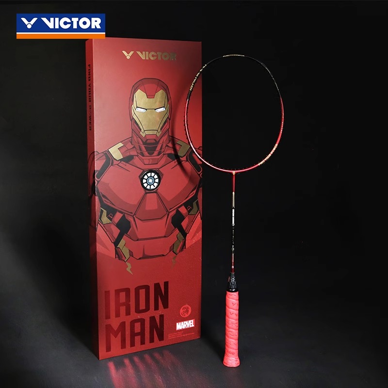 88VIP：VICTOR 威克多 IRON MAN METALLIC 羽毛球拍 漫威钢铁侠限量礼盒 1808.8元