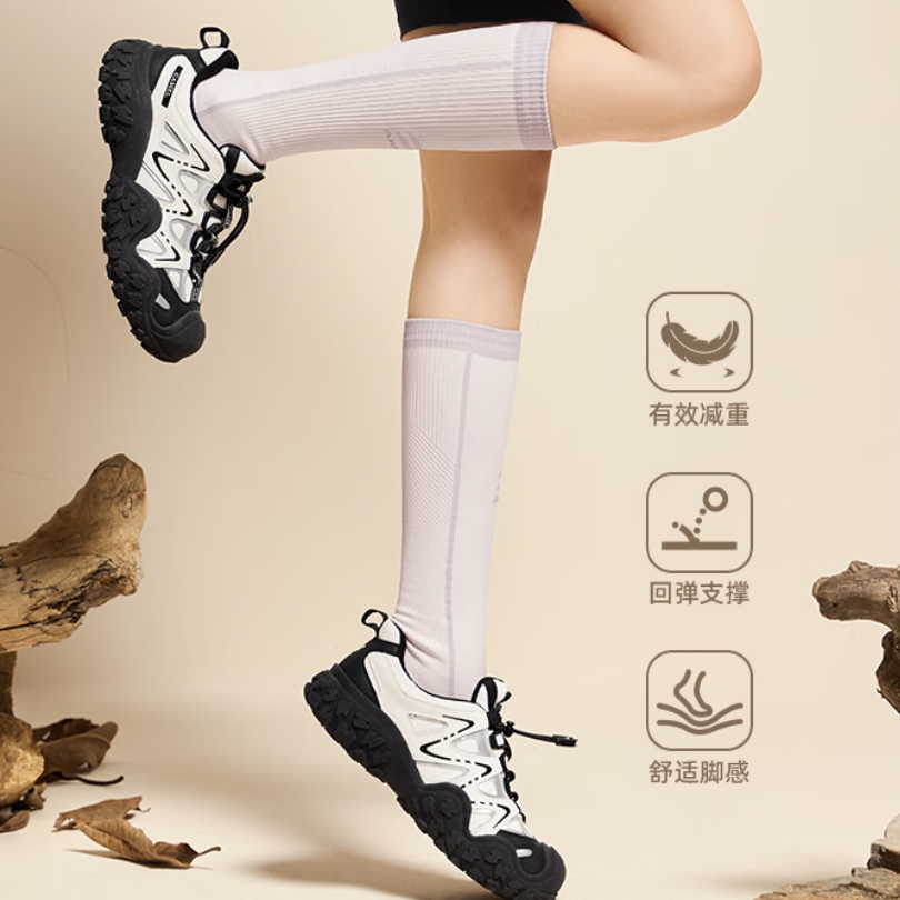 骆驼 登山鞋女拼色丑萌鞋户外徒步鞋女休闲运动鞋 L24S076620米/银/黑 38 139元