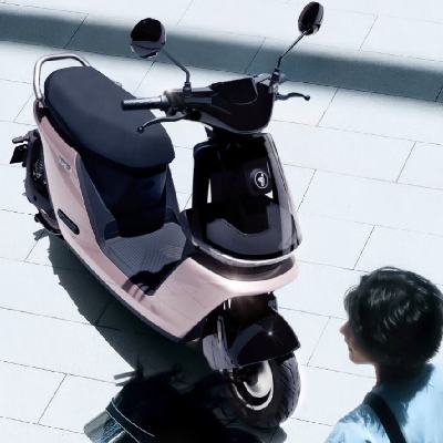 再降价、PLUS会员、31日20点：Ninebot 九号 智能电动摩托车 妙想家C85c 4979元（