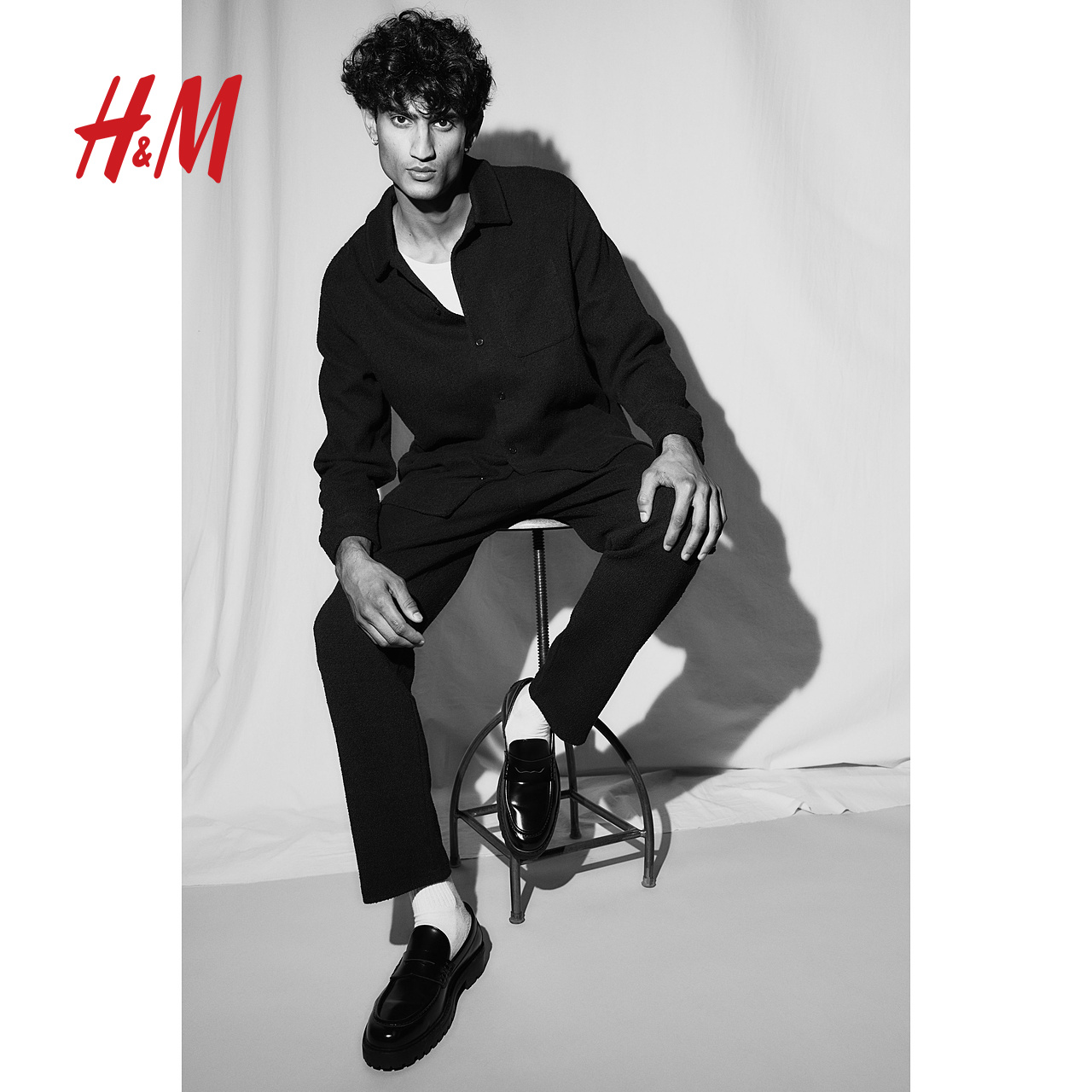 H&M HM男装休闲裤2024年春季柔软舒适修身长裤1225863 202.83元（需买3件，共608.49